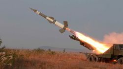 Test militar în Coreea de Nord: A fost lansată o rachetă cu rază scurtă de acţiune. Reacția armatei americane