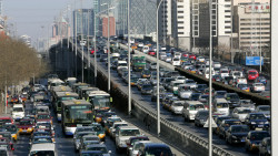 Tot mai multe mașini în Europa: Orașele unde numărul automobilelor depășește numărul de locuitori