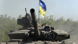 Trupele ucrainene înaintează spre Donețk, în timp ce la Kremlin are loc anexarea teritoriilor țării vecine