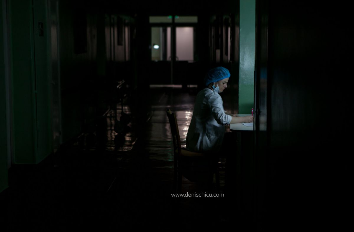 24 de ore din viața unui medic obstetrician, ilustrate în poze (GALERIE FOTO)