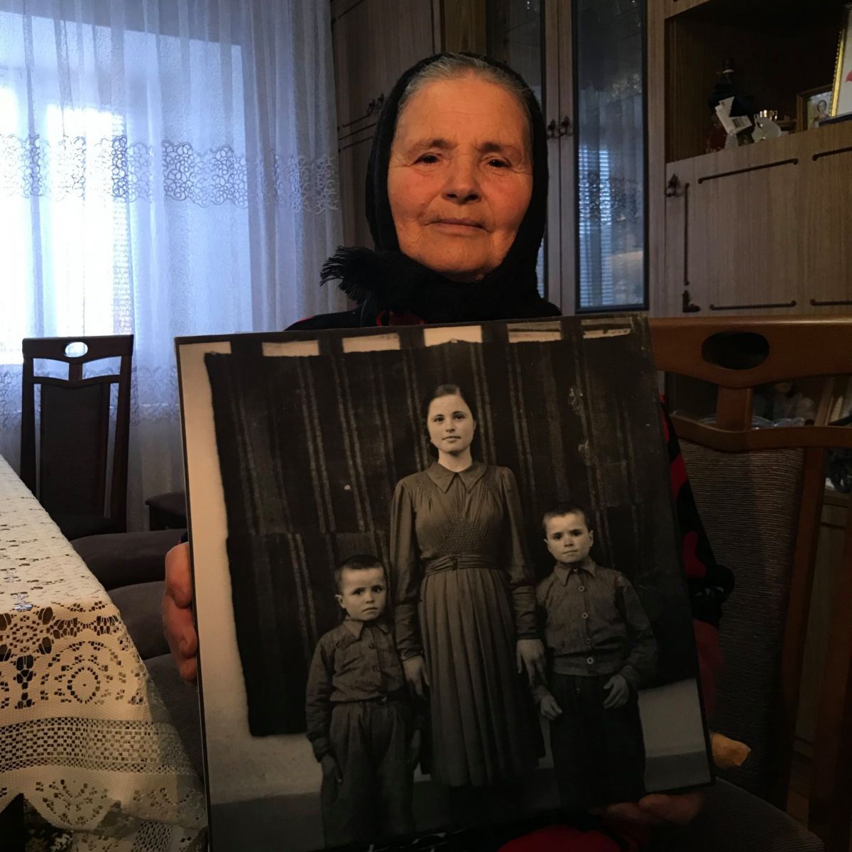 Povestea unui moldovean a ajuns pe paginile The Washington Post. Tânărul a găsit o comoară fotografică