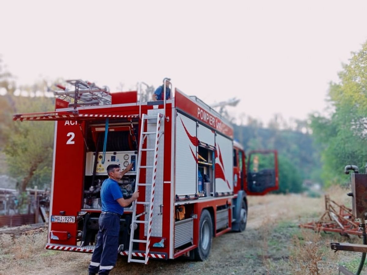 Pompierii din Moldova, în intervenția din Grecia: 260 de focare stinse, de pe 128 de ha de teren în flăcări (GALERIE FOTO)