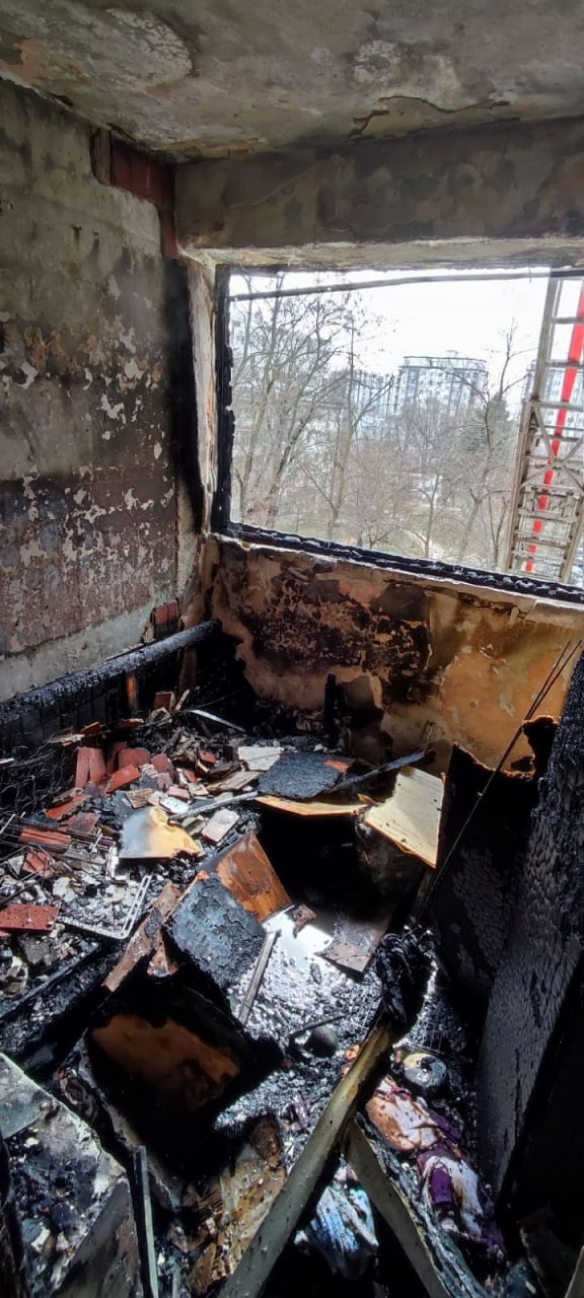 Un apartament de pe bulevardul Moscovei, cuprins de flăcări (FOTO)