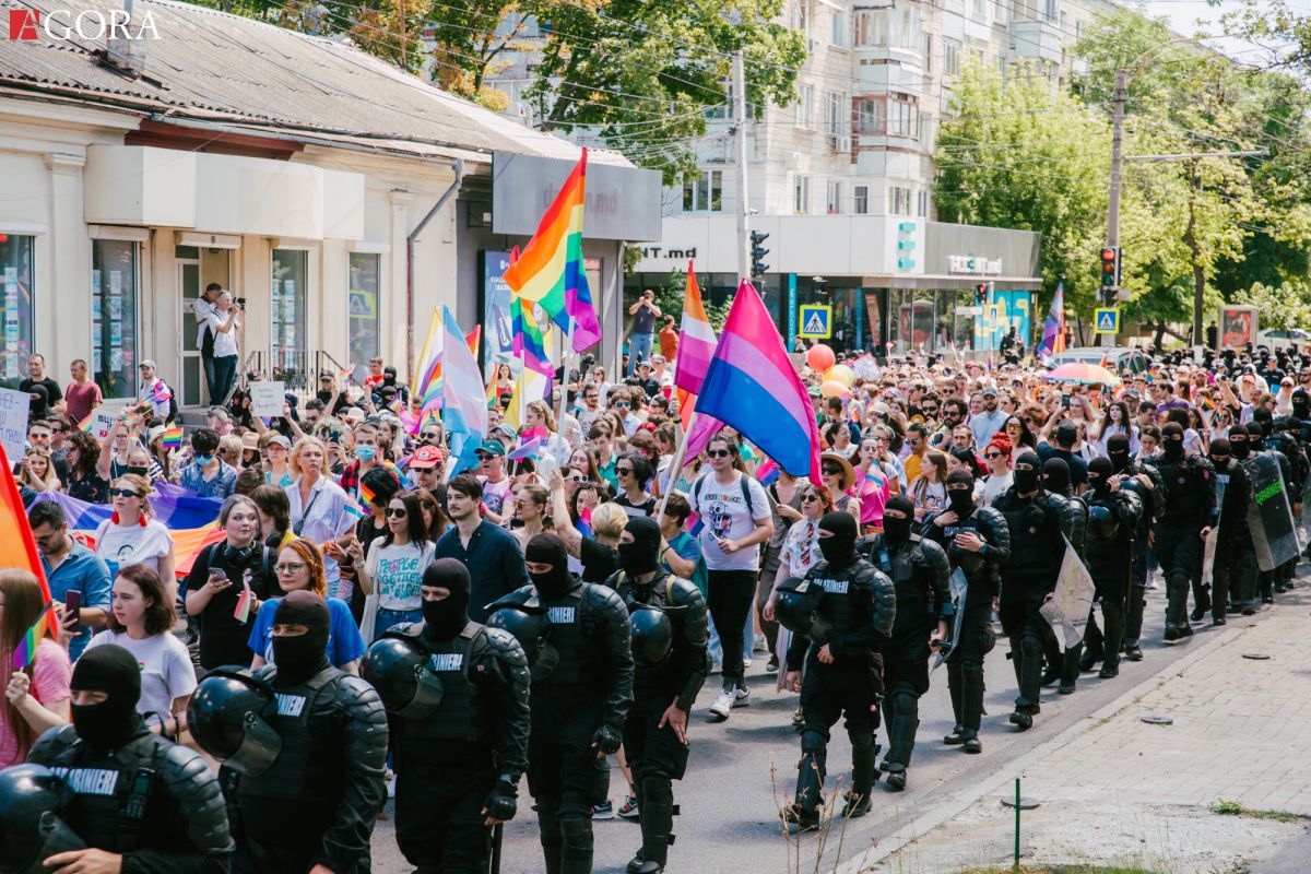 Moldova Pride 2022, în imagini. Cum a fost marșul dedicat comunității LGBT+ (GALERIE FOTO)