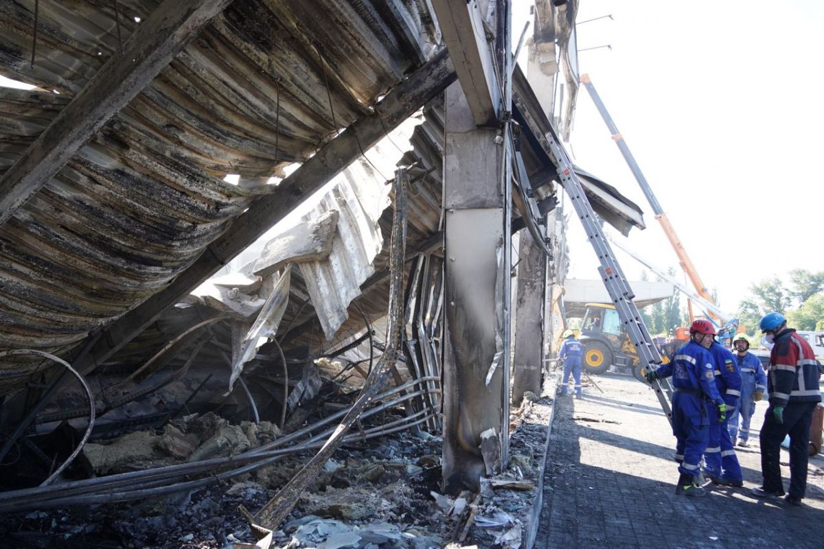 Bilanțul atacului asupra centrului comercial din Kremeciuk: 18 decese și 36 de oameni dați dispăruți (GALERIE FOTO)