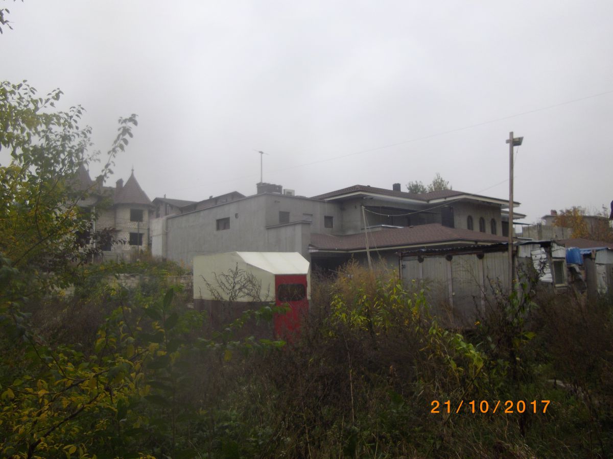 GALERIE FOTO. Consilieri socialiști: Igor Gamrețchi își construiește o casă de lux în sectorul Rîșcani