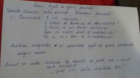 Ce avem pentru acasă? Cum arată viața elevilor și a părinților după ce pandemia a mutat școala - acasă