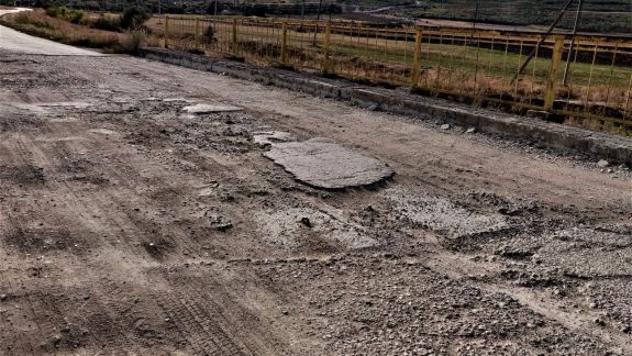 85 de milioane pentru doi km de asfalt sau cum suferă oamenii de pe urma angajamentelor neonorate de autorități (FOTO, DOC)
