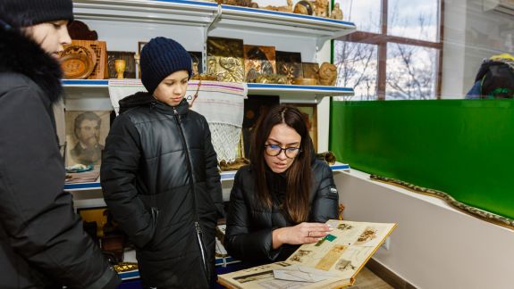 Muzeul obiectelor aruncate: Exponatele au fost găsite în timpul sortării deșeurilor din Chișinău