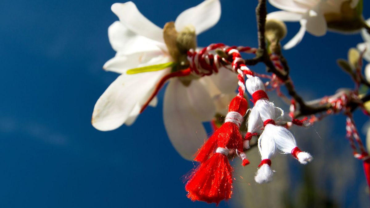 Martie Traditii De Martisor Si Ce Este Martisorul La Multi Ani Hot