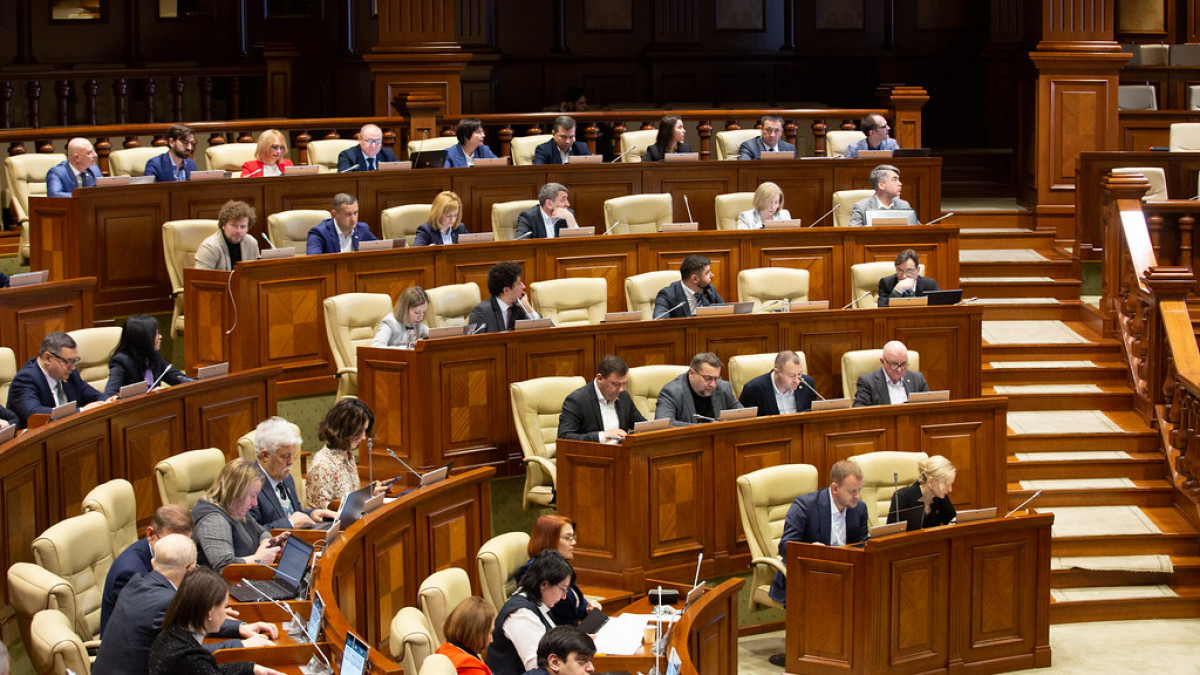 парламент в афинах. ратификация парламента. заседание парламента чехии. французский парламент дебаты. верховной рады украины приняли присягу.