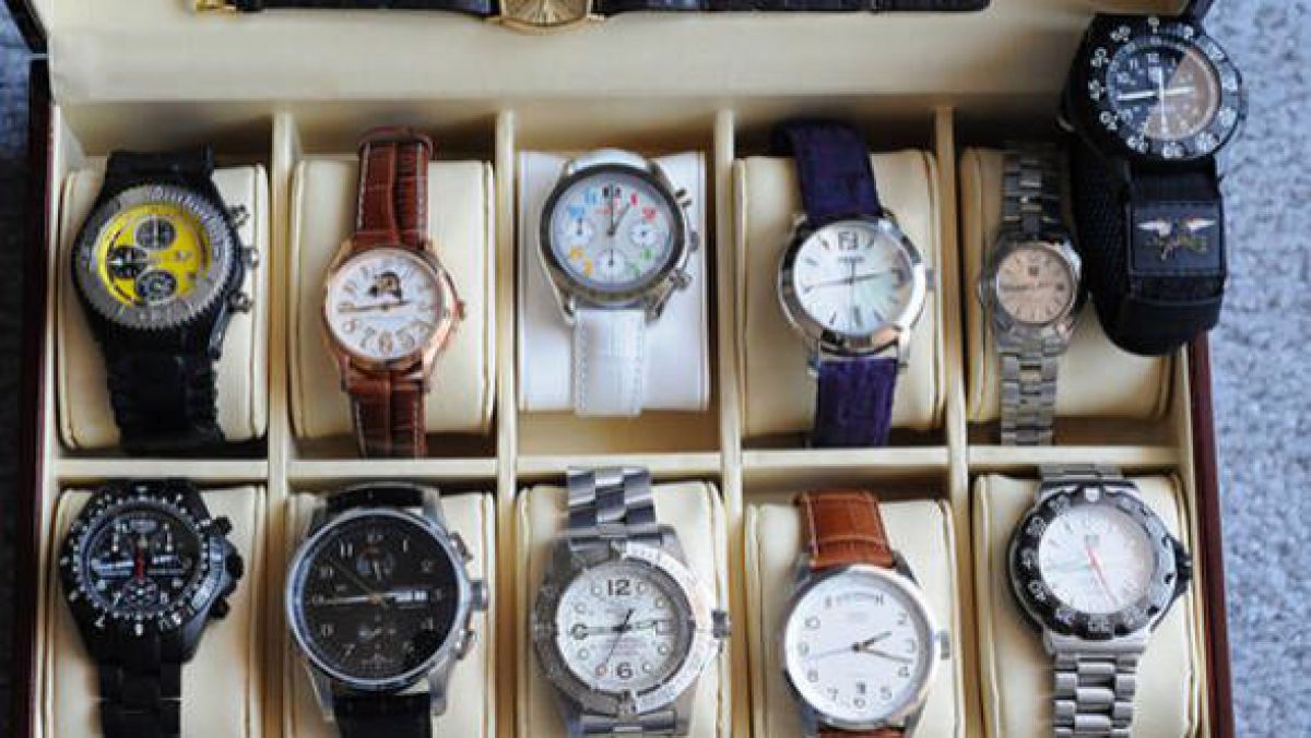 Почему дешевые часы