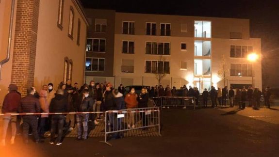 Coadă enormă de votanți la Kassel, Germania