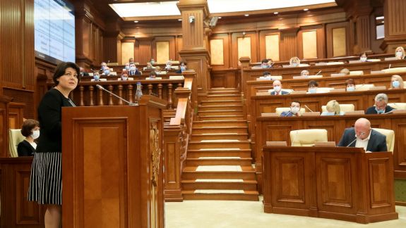 Prim-ministra desemnată spune dacă noul Guvern va interveni în activitatea APL-urilor