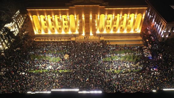 În Georgia, protestatarii au cerut demisia premierului din cauza poziției față de Ucraina