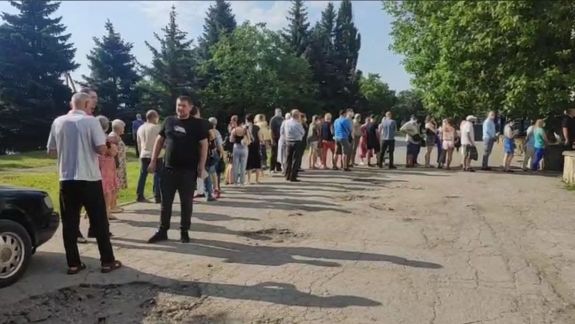 Coadă și la secția de vot din Rezina