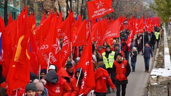 Cine dă mai mult – socialiștii sau poliția? Câți oameni au participat la miting PSRM