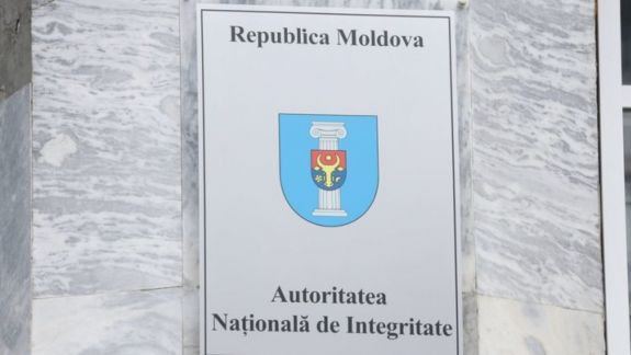 Șeful unei întreprinderi municipale, un primar și doi directori de întreprinderi silvice au ajuns în vizorul ANI