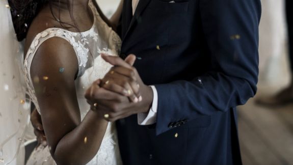 Africa de Sud: Guvernul propune ca femeile să poată avea mai mulți soți. Proiectul a stârnit furie în rândul bărbaților