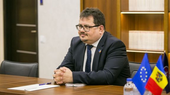Ambasadorul UE despre inițiativa lui Dodon de a lua un miliard de dolari din rezerva BNM: „Ar fi un atac la independența Băncii Naționale”