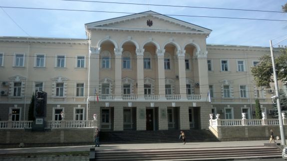 Ar fi fabricat un dosar penal. Șase ofițeri ai Ministerului Afacerilor Interne, reținuți