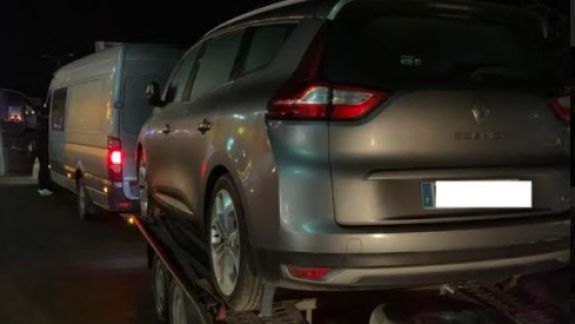 Au rămas fără plăcuțele de înmatriculare sau s-au ales cu amenzi. Bilanțul întâlnirii inspectorilor ANTA cu transportatorii de colete