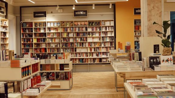 Cărturești la Muzeu: o nouă librărie Cărturești se deschide în centrul capitalei, în cadrul Muzeului Național de Istorie