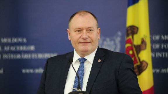Ciocoi: „Nu există limite financiare pentru a deschide orice număr de secții de votare”. Opinia premierului interimar legată de votul în diasporă