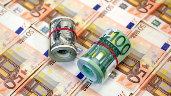 Curs valutar 2020: Când euro a fost cel mai scump și în ce perioade leul a căpătat forțe în fața dolarului