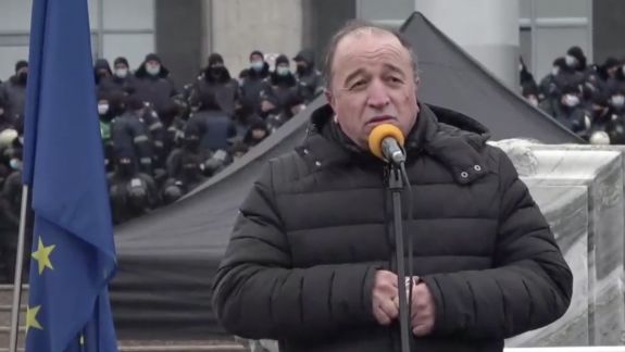 Reprezentantul agricultorilor Vasile Mârzenco: „Vom staționa la intrarea în Chișinău până când nu vor fi declarate alegeri anticipate”