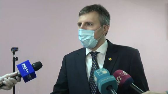 Dorin Chirtoacă, la secția de vot: „Astăzi, puterea le aparține doar cetățenilor”