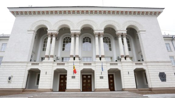 Dosarul pretinsei deposedări de avere a doi oameni de afaceri, în care figurează numele lui Viorel Morari: PG continuă urmărirea penală