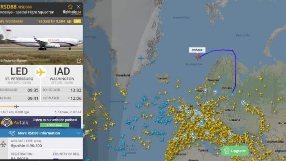 Un avion, care anterior transporta delegații oficiale rusești, zboară pe cursa Sankt Petersburg - Washington.