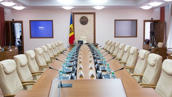 Funcțiile vor fi declinate la feminin în mod oficial. Structura Clasificatorului ocupațiilor din Republica Moldova, aprobată de Guvern