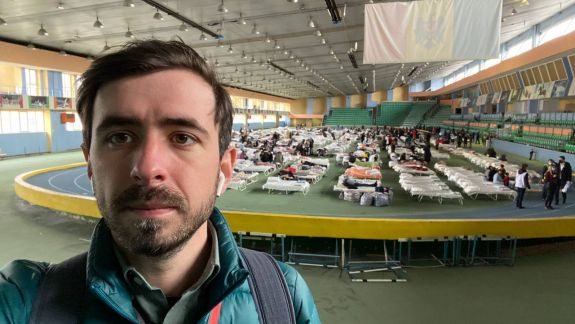 Imagini în direct de la Manejul pentru atletică ușoară din Chișinău, transformat în centru de plasament pentru refugiați (LIVE)