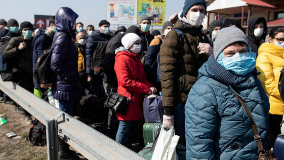 În Ucraina se întorc tot mai mulți oameni. Pentru prima dată, mai multe persoane au intrat în țară din Polonia decât au plecat