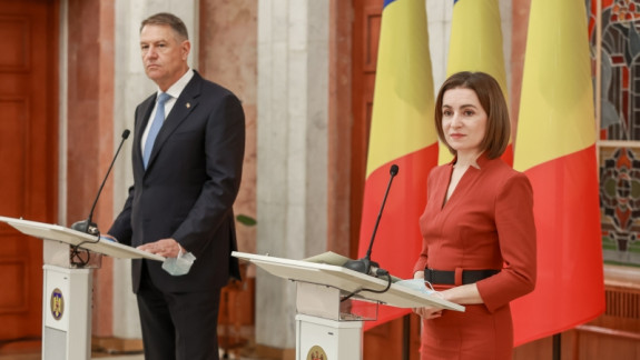 Iohannis: Găzduirea de către R. Moldova a următoarei reuniuni a Comunităţii Politice Europene e un semnal că i se acordă importanţa cuvenită