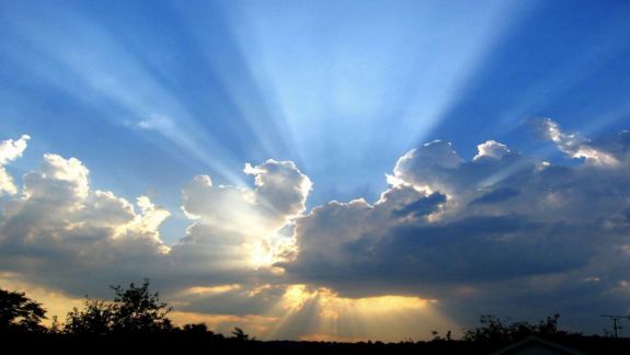 Meteo în weekend: Meteorologii prognozează cer variabil și temperaturi de circa +16C