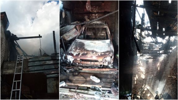 O casă din apropierea raionul Râșcani, distrusă de flăcări: Arderea a cuprins acoperișul locuinței, garajul și un automobil (FOTO)