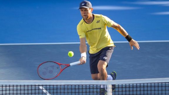 O nouă victorie pentru Radu Albot. Tenismenul s-a calificat în sferturile de finală ale turneului ATP din Singapore