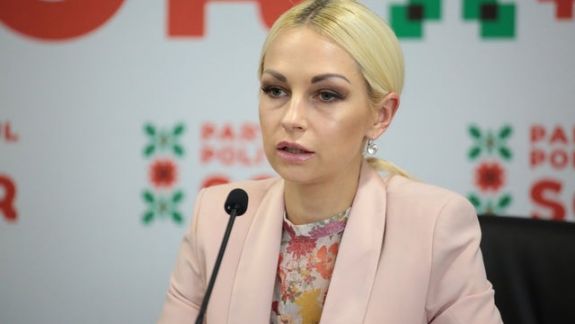 PAS ia partea CEC-ului, PSRM îi dă dreptate Marinei Tauber. Cum s-au împărțit părerile