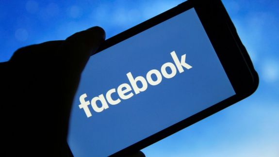 Podcasturile vor putea fi ascultate direct în aplicația Facebook. Când va fi disponibilă această funcție