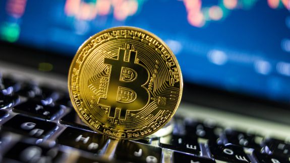 Poveștile investitorilor în Bitcoin. De la „mi-am luat un Bentley” la „am pierdut totul”