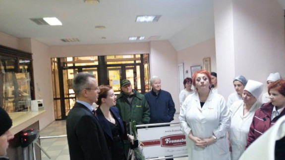 Protest la „Franzeluța”. Angajații susțin că APP ar dori să schimbe conducerea combinatului