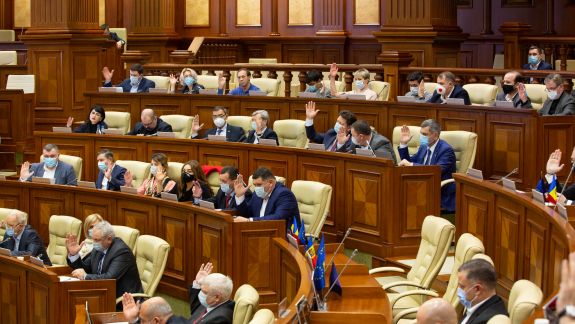 PSRM cere Curții Constituționale să verifice legea prin care Stadionul Republican a fost transmis pentru construcția Ambasadei SUA