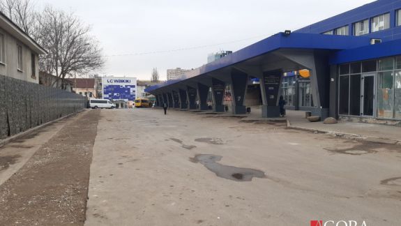 Reacția autorităților la greva transportatorilor: „Doar o mică parte din cursele rutiere au fost suspendate”