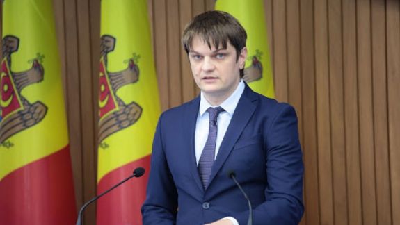 Spînu publică un screenshot dintr-un chat intern al transportatorilor: Scopul grevei este revolta pasagerilor