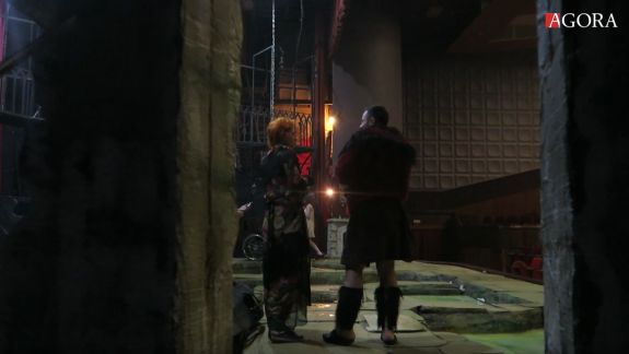 „Teatrul fără nume” se redeschide cu o nouă premieră. A fost lansat spectacolul „12 șoapte în a 12-a noapte”, în regia lui Mihai Țărnă (VIDEO)