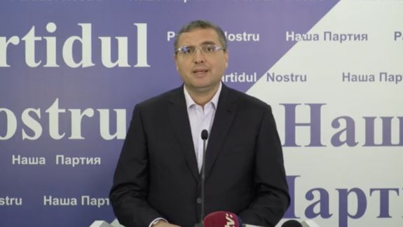 Usatîi, răspuns echivoc dacă o susține pe Sandu în turul doi: Mă puneți în galoși... Ce, suntem la „Ugadai melodiu”?