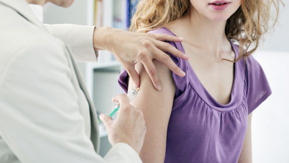 Vaccinarea copiilor împotriva COVID-19. Cine sunt primii care trebuie să se imunizeze și cui serul îi este contraindicat